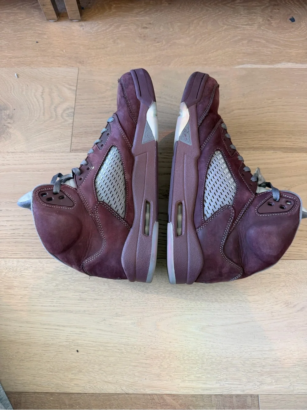 Air Jordan retro 5 burgundy sz 13 DZ4131-600 2023
